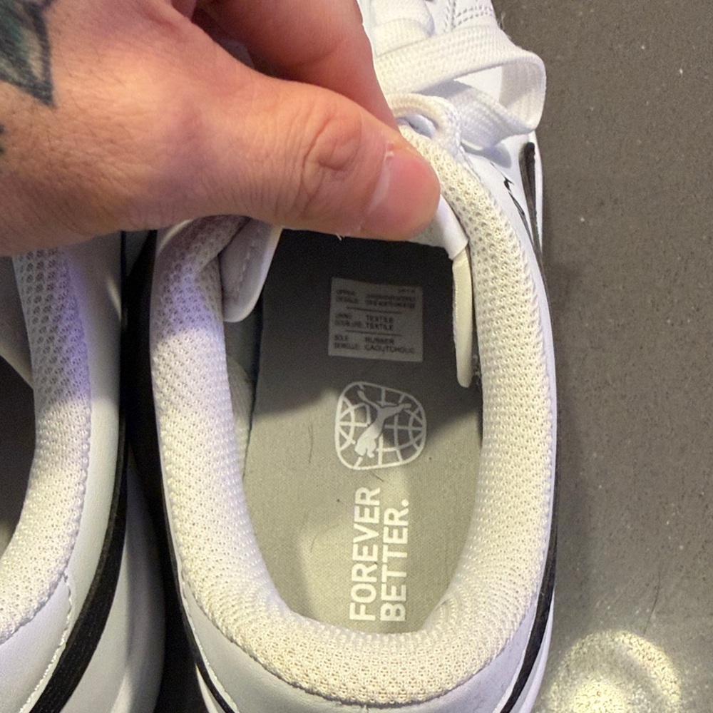 Puma Classic White and Black Sneakers - size 8 - Picture 6 of 8